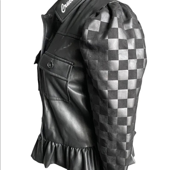 Disney Cruella Live Action Faux Leather Jacket Her Universe - Picture 5 of 11